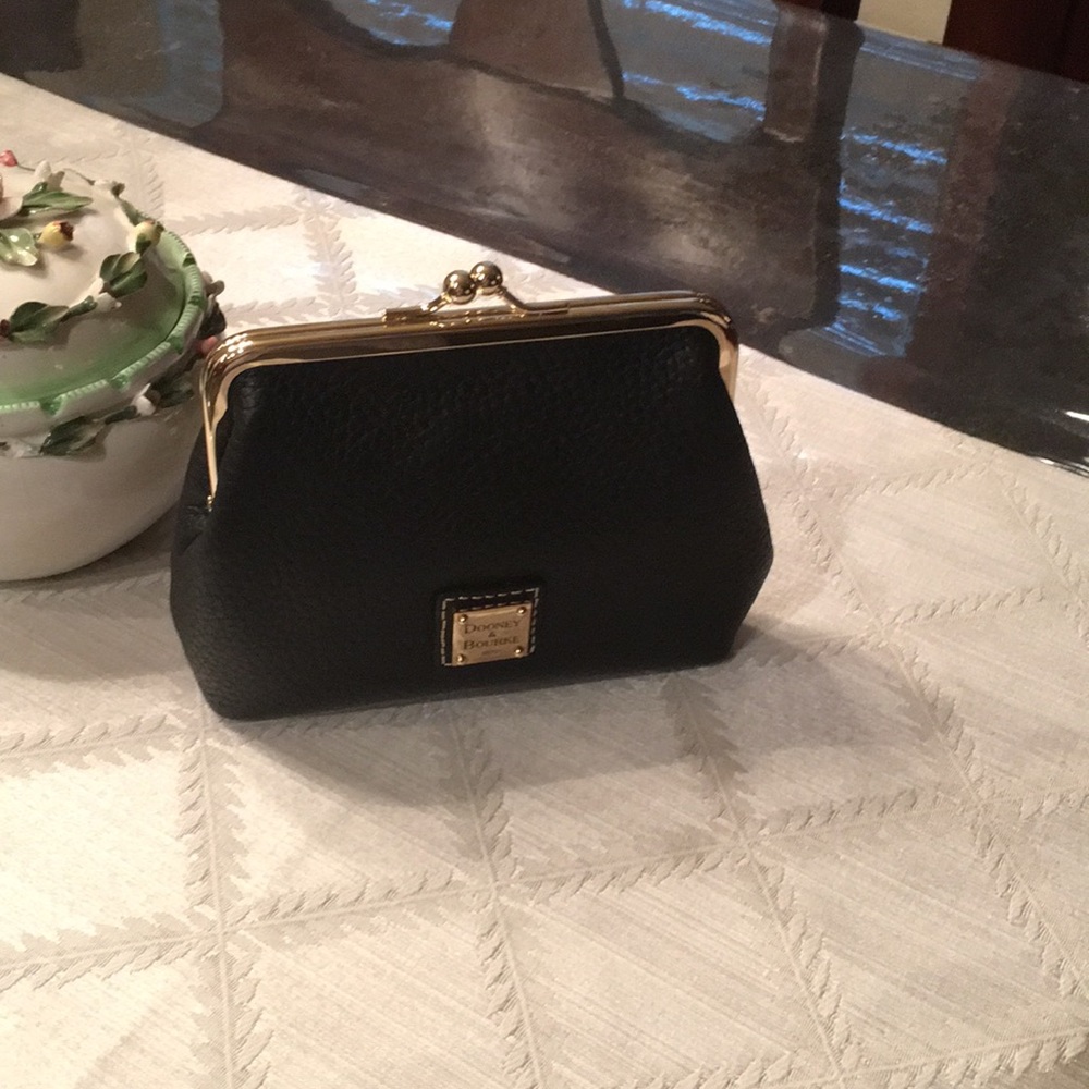Dooney and Bourke change purse!